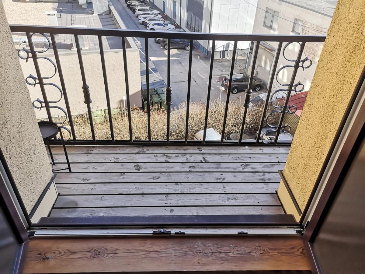 Gonsiori 3 Tenors Apartment Talin Exterior foto